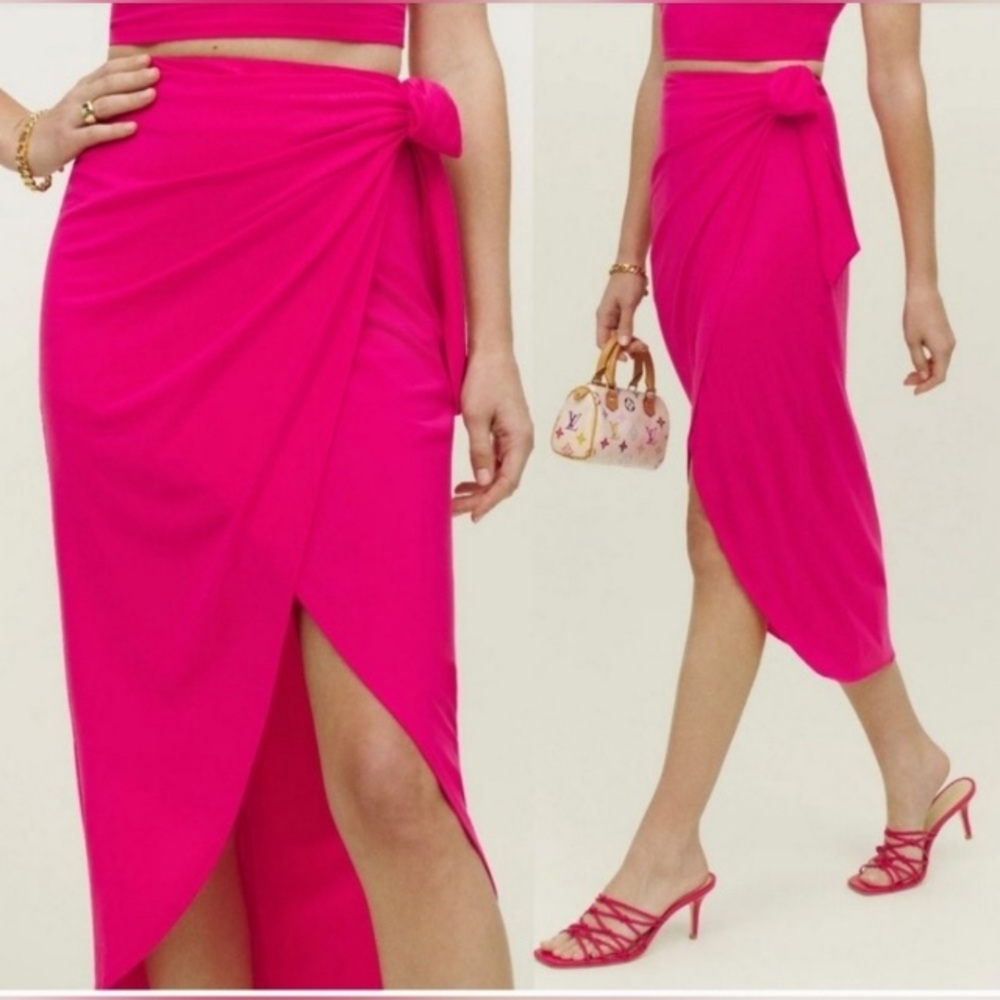 NWOT Reformation Womens Pink
Rika Wrap Midi Skirt Sz XL.